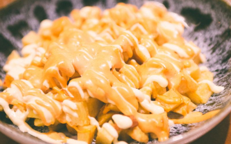 Patatas con salsas